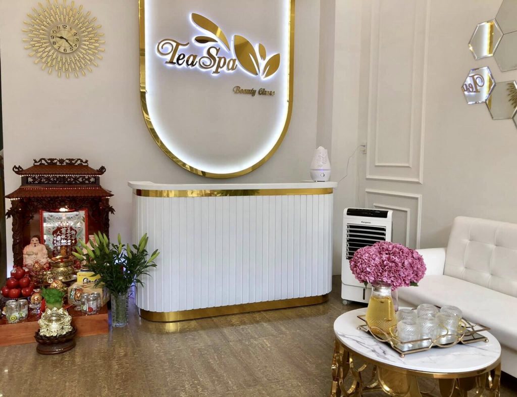 Mẫu vật trang trí quầy lễ tân đẹp